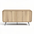 **Technische Titel in het Nederlands:** Modern houten dressoir met metalen poten en ribbelstructuur